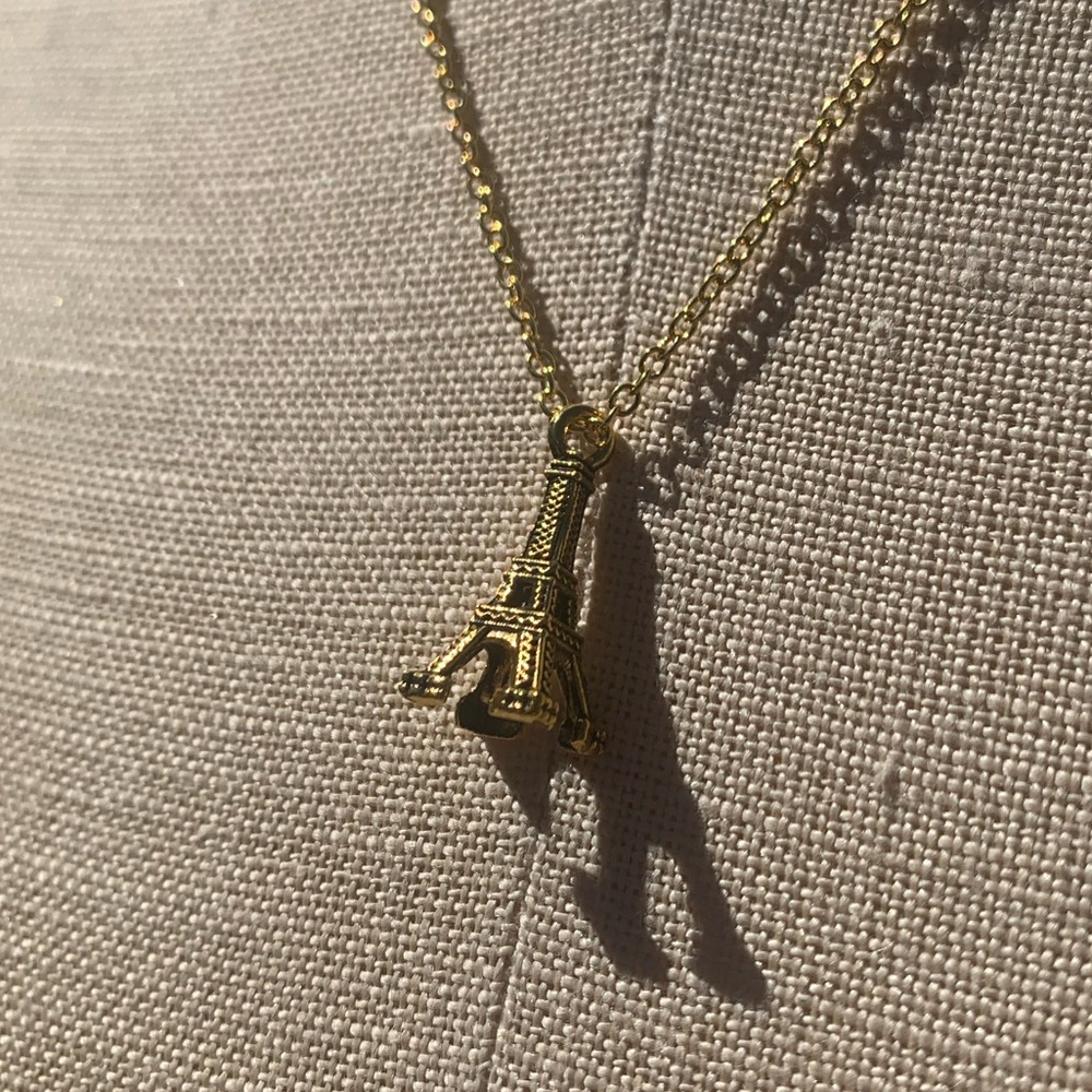NWT Sterling Silver Plated Chain with Eiffel Tower Charm Necklace - Picture 3 of 10